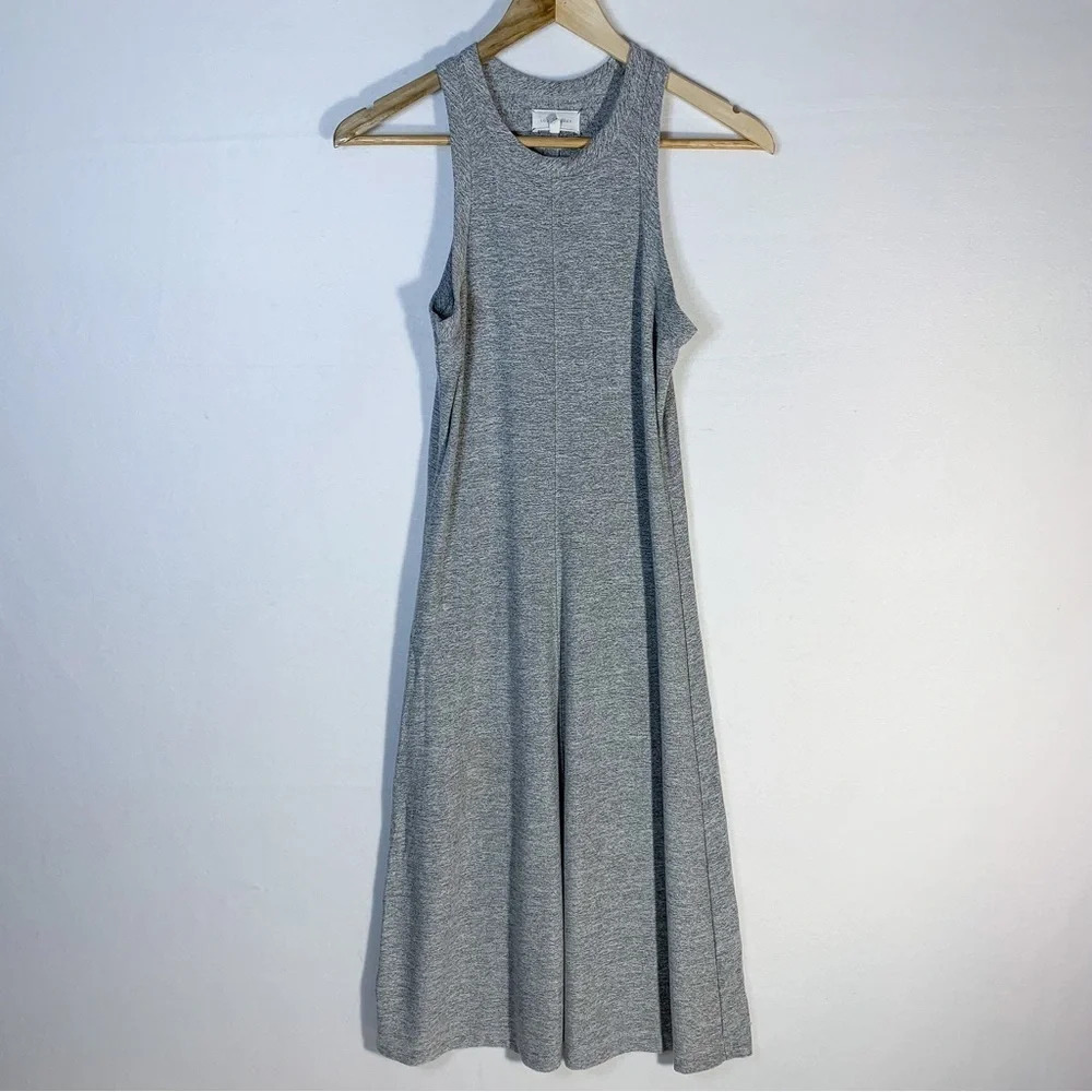 Lou & Grey Signature Soft Gray Sleeveless Midi Dress
